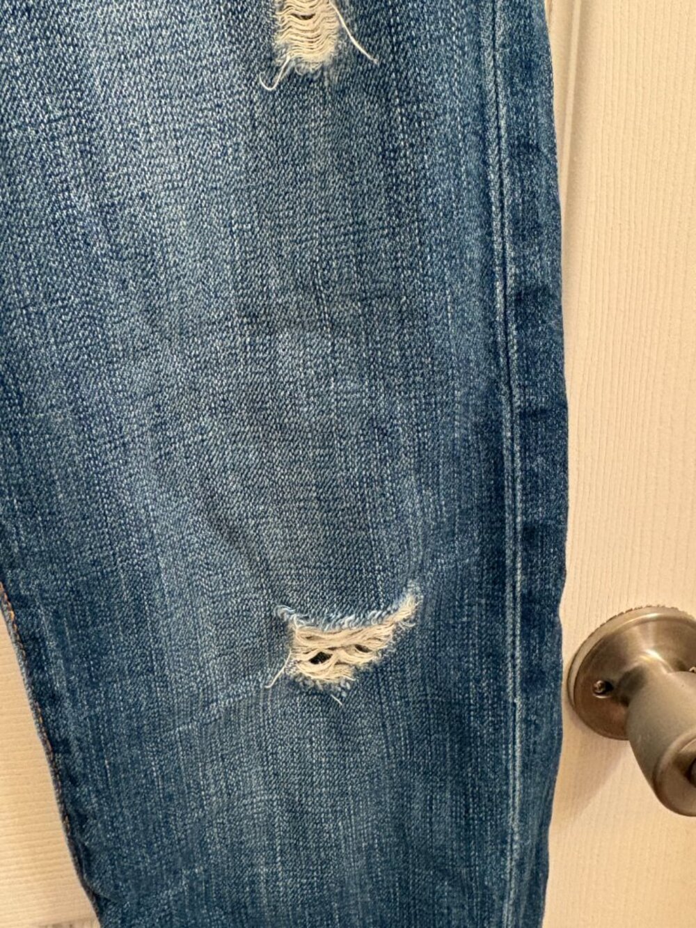 Lucky Brand Sienna Tomboy Straight Distressed Jeans Medium Wash Blue size 4/27 - Picture 6 of 8